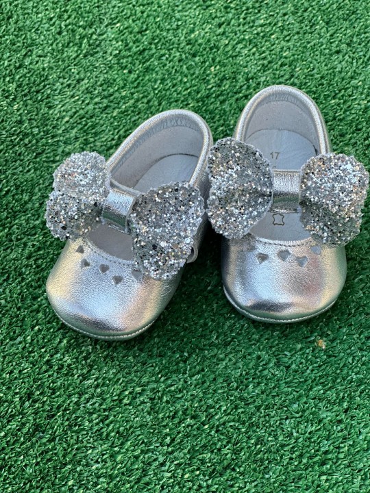 Shine Serisi Gümüş Bebek Makosen Ayakkabısı