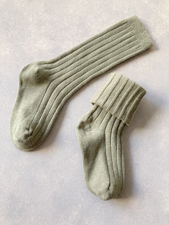Dikişsiz Dizaltı Bebek Çorabı - Haki