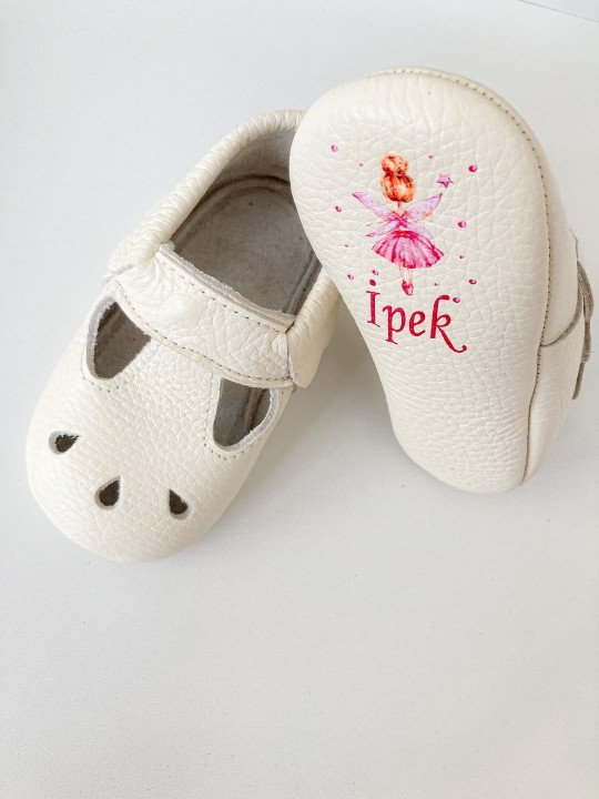 Beyaz Nena İsimli Bebek Ayakkabısı