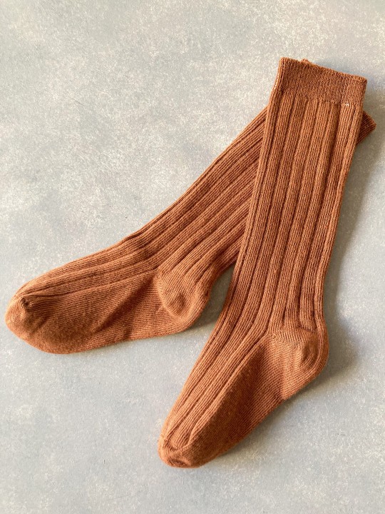 Dikişsiz Dizaltı Bebek Çorabı - Kahverengi