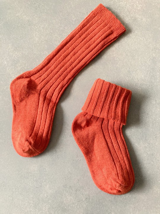 Dikişsiz Dizaltı Bebek Çorabı - Kiremit