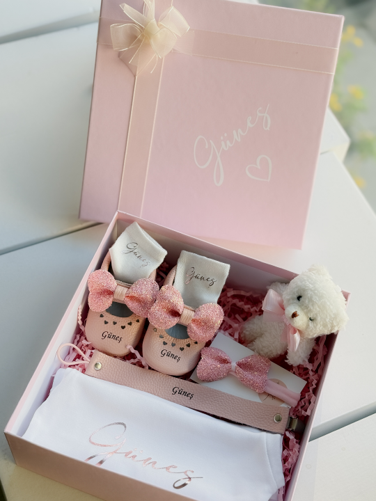 Pembe Shine Zıbınlı Bebek Hediye Seti